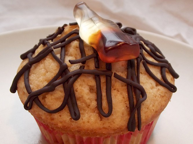 Cola-Muffins mit Nüssen