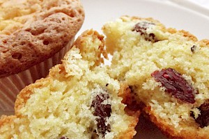 Weiße-Schokolade-Cranberry-Muffins